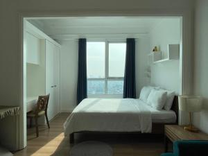 The Manor 2 Luxury Apartment Free roof top pool