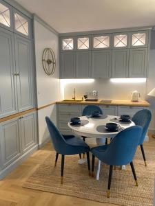 Apartament ,,Cesarski Dwór”