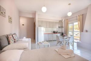 Almyra Apartments by RentalsPro - Hanioti Halkidiki