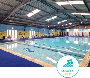 Relaxing family chalet in quiet area, short stroll to beach, nr to tranquil Norfolk Broads and Great Yarmouth