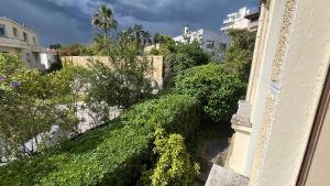 Cannes Center, minutes walk from the Palais des festivals, Beaches, La Croisette and Rue dAntibes