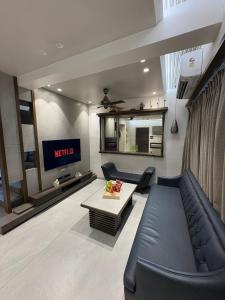 Flamingo Villa - 3BHK w Pool, Terrace & Luxury