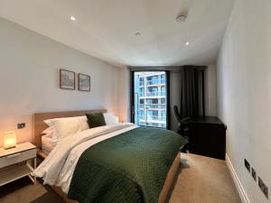 2 Bed Flat Big Ben View