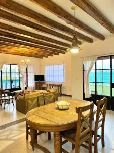 Un hogar al pie de la montaña