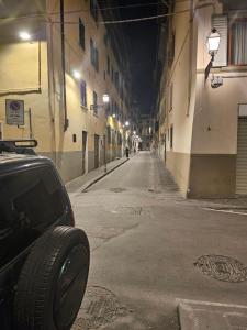 Apartment Very Central 100m from train station&Duomo