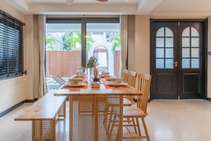 Viola & Olivia Pool villa, Beachfront Pattaya