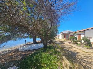 Acqua Chiara Beachfront Home img34