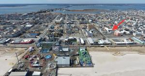 Next to Beach & Boardwalk