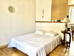 Spacieux studio 48 m², cœur de ville, Étretat - FR-1-479-221