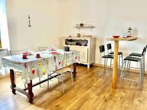 Appartements Spacieux studio 48 m², coeur de ville, Etretat - FR-1-479-221 : photos des chambres