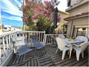 Appartements Mouss : Appartement avec Terrasse