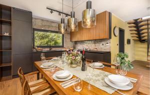 Stunning Home In Slunj