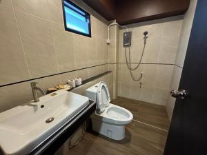 Phoenix Room