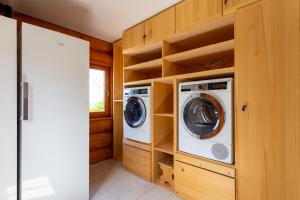 Villa Harmonia Private Jacuzzi and Pool Retreat near Rogaška