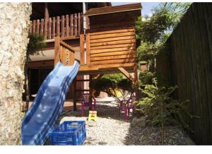 Dom całoroczny nad jeziorem Sawinda