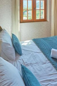 Maisons de vacances Charme provencal Les amandiers piscine et animaux : photos des chambres