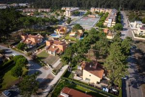 Golden Waves Surf and Yoga Lodge Furadouro