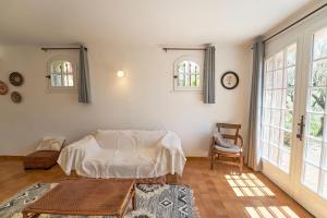 Maisons de vacances Charme provencal Les amandiers piscine et animaux : photos des chambres