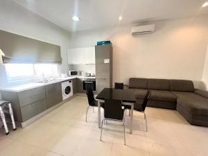 Harbour View Apt with Terrace