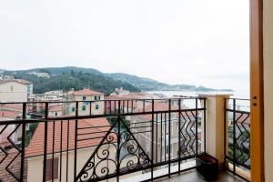 50 m from the beach, Lerici-5 Terre, gulf view