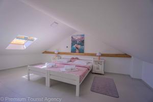 Blue Horizon - beautiful terrace with grill