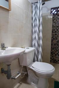 Habitación para 2 con acceso al rio wifi baño privado San Rafael Antioquia