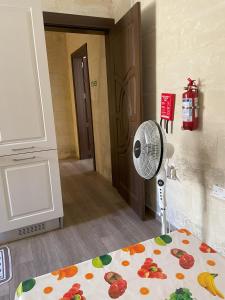 Room for 3 in Hamrun- ideal for students, family or vacation