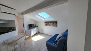 Joli 2 pièces rénové à proximité du centre et plage