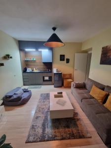 Saranda Beach Apartment
