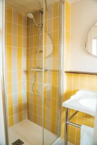 Hotels Hotel Bleu Soleil : photos des chambres