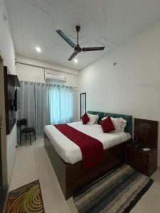 Shree shyam pay at hotel