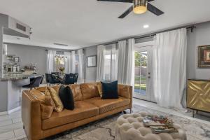 Spacious Entire Home 4B & 2.5B in Avondale Arizona