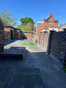 Coatbridge central apartment 20 min from Glasgow