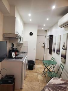 STUDIO CENTRE CANNES FORVILLE