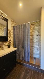 Sunny Nest Cozy Family Studio