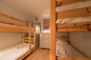 Savoielac - La Clusaz - Pied des pistes : Appartement Primevères