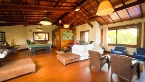3 Palmeiras Guest Lounge