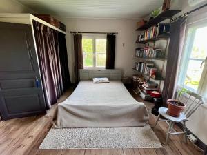 Brinkbacken, helt hus, fantastisk utsikt, stor tomt!