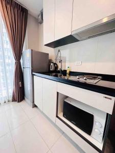 The Base Central Pattaya 5minsWalktoBeach&Bar by Bee