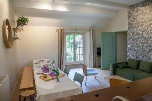 Maisons de vacances Chateau de Joyeux - Gites : photos des chambres