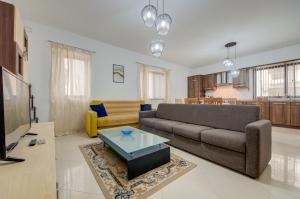 APT San Julien