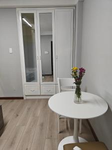 Lux saigon grand manhattan