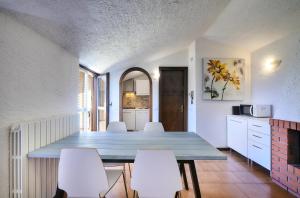Private terrace with lake view near Varenna