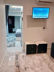 سويت فندقي فاخر - للأيجار Luxury Suite Hotel Room - for Rent