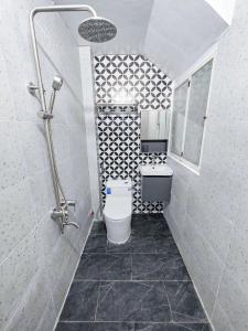 Lux saigon grand manhattan