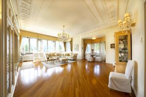 Villa Castiglioni Luxury Apartment