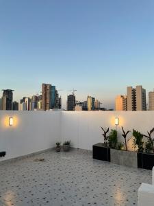 2 Bedrooms with Outdoor Area