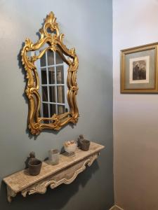 Appartements Charmante maison ancienne avec cour : Appartement 2 Chambres