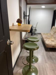 Aparta estudio cerca al aeropuerto