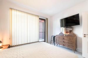 Sea garden luxury apartment